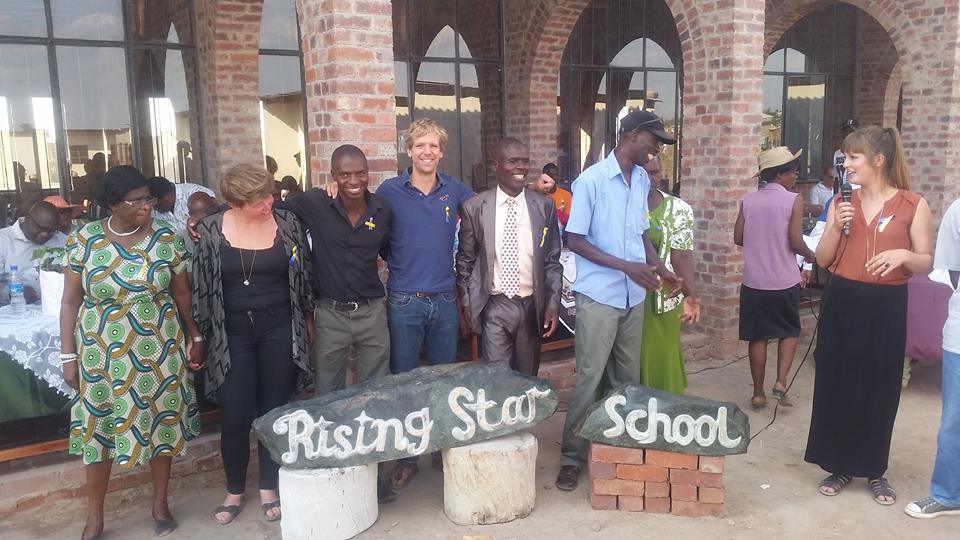 Eröffnung der Schulgebäude bei Rising Star – Bericht aus Simbabwe